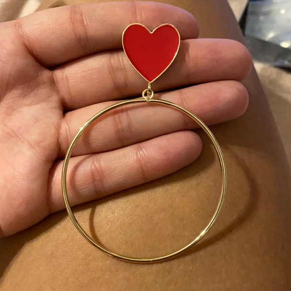 💍Gold Plated Heart Stud Earrings💍 - Picture 2 of 4